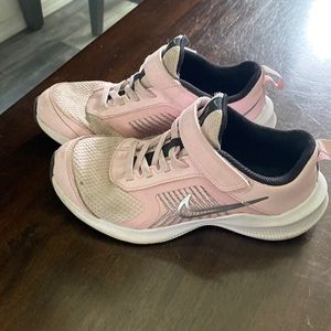 Girls Size 1 Pink Nike Sneakers